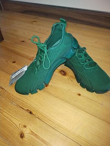 Yaşıl rəngli idman ayaqqabısı - Model: Şnürlü, neylon/trikotaj üst