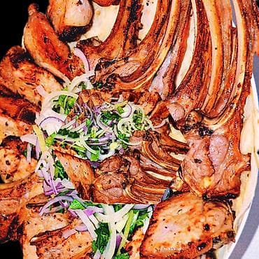 Kababçıyam+ həmdə Qəssab. Quzu kəsimi Və Kababı Bişirmək. Bağlara