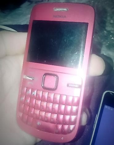 Nokia C300, rəng - Qırmızı, Düyməli