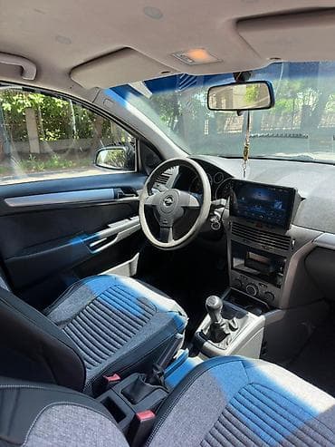 qara disk: Opel Astra: 1.3 l | 2006 il 478000 km Hetçbek — 9