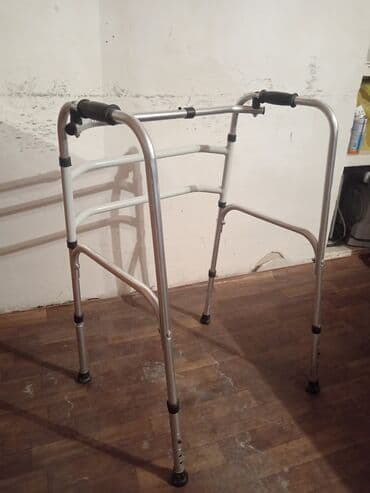 Tibbi geyim: Tibbi gəzinti çərçivəsi (walker) - Yüngül və möhkəm alüminium — 1
