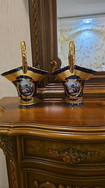 ev bezekleri: Vaza dəsti, Keramika — 1