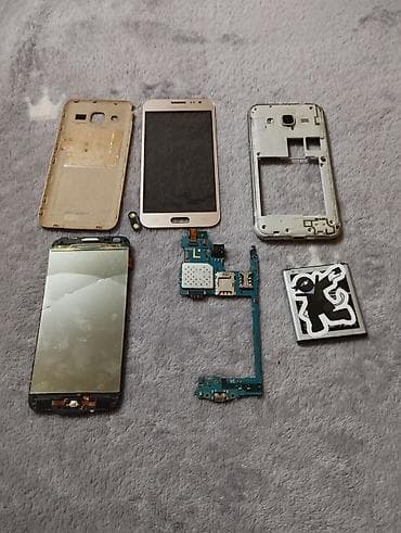 iphone 8 le barter: Salam Şəkildəki Samsung Galaxy j2 dir ehtiyat hissələri Zapçast kimi — 9