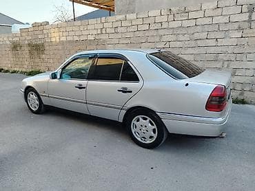 mercedes disk: Mercedes-Benz C-Class: 1.8 l | 1996 il Sedan — 5