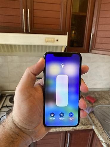 ipone x: IPhone X, 64 GB, Qara, Face ID — 5