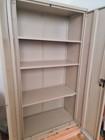 ütü masası şkaflı: Metall ofis dolabı - Material: möhkəm polad konstruksiya, toz boya — 1
