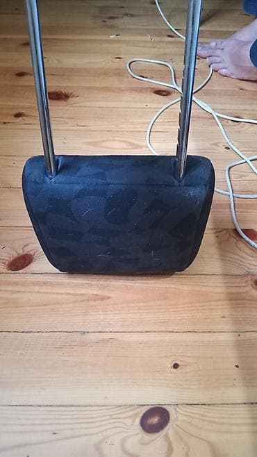 ucuz parca: Avtomobil oturacağı üçün başaltı (headrest) - Rəng: qara, naxışlı — 4