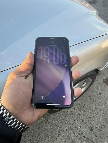 ipon: IPhone 11, 128 GB, Qara — 1