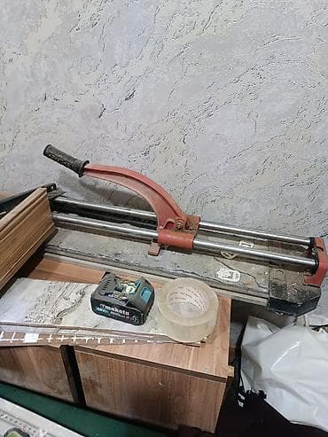 кафель для кухни: Plitə kəsən əl aparatı - Mexaniki tip, iki bələdçi rels üzərində — 1