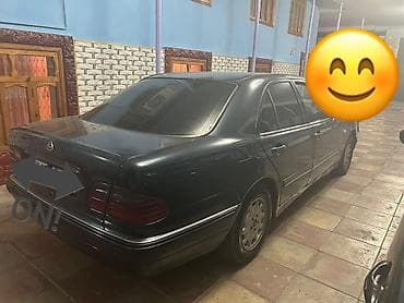 mercedes panel: Mercedes-Benz E-Class: 2 l | 1996 il Sedan — 7
