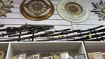 gitara klassik: Dekorativ samuray qılıncları dəsti.qiymetler 60 AZN den baslayir. - — 10