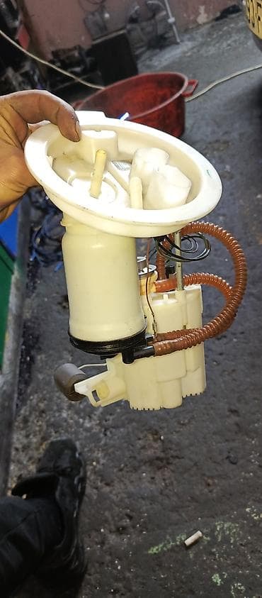 Məhsul: BMW yanacaq nasosu (modul komplekti) Təsvir: - Orijinal — 2