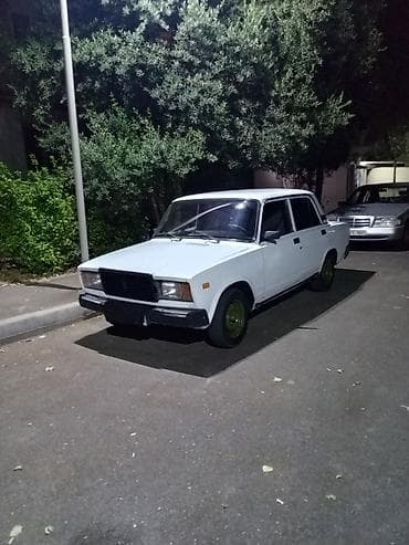 2107 tekeri: VAZ (LADA) 2107: 1.7 l | 2000 il 180000 km Sedan — 2