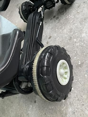 Uşaq üçün elektrik maşınları: Uşaq pedallı qartinq maşını – 4 təkərli, qara rəng Xüsusiyyətlər: - — 2