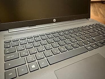 ssd: HP 250 G7 Intel(R) Core (TM) i3-8130U CPU @2.20GHz SSD 128 GB RAM DDR4 — 1