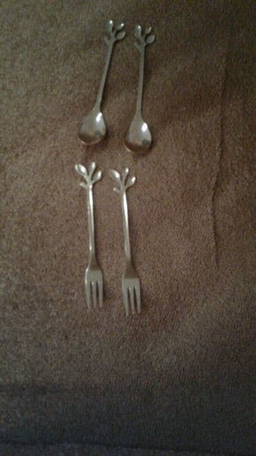 Qab-qacaq dəstləri və servizlər: Metbex eshyalari satılır tezediler her biri 1 ededi 1 azn edviyyat — 8