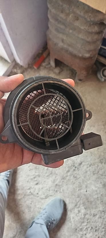 işlənmiş maşınlar: Hava axın ölçən (MAF sensoru) - Avtomobilin hava filtri ilə qaz — 4