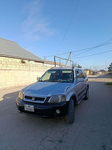 qız maşınları qiyməti: Honda CR-V (I nəsil, 5 qapı) – şəhər və kənar yollar üçün praktik — 1