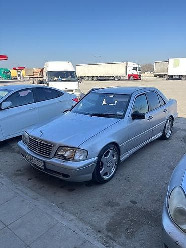 Колесо AMG 245 / 40 / R 18, 5 Болтов — 5