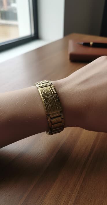 xari bulbul sancaq: Məhsul: Saat üçün metal qolbaq (SSSR istehsalı) Təsvir: - Klassik — 1