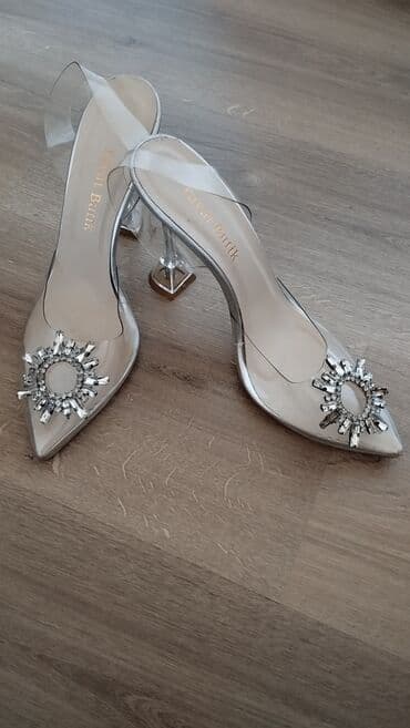 Tuflilər, Ölçü: 39, rəng - Ağ, Yeni lalafo.az -da Tuflilər, Ölçü: 39, rəng - Ağ, Yeni