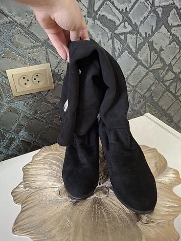 ayaggabı: Ölçü: 36, rəng - Qara, İşlənmiş — 1