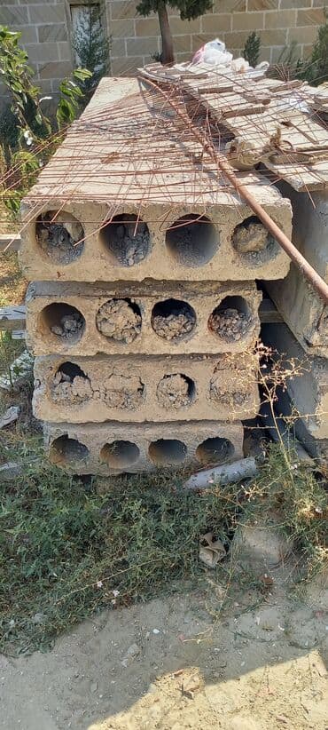 ikinci əl moydadır: 1 ədədi 100 manat eni .80 uzunu 5.86 bunan 8 ədədi eni 1.20 uzunu — 4