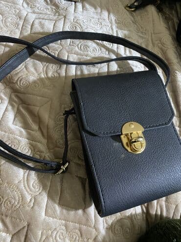 vizitka qabları sənədlər ucun saxlanma qabları: 2ci əl çantalarımı satıram Qadın çanta dəsti 5 AZN, 5 AZN, 4 AZN, 5 — 5