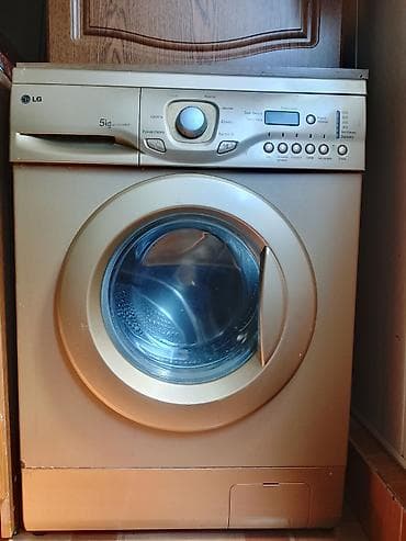 LG markalı ön yükləməli paltaryuyan maşın. Model: **WD-10156NUP**