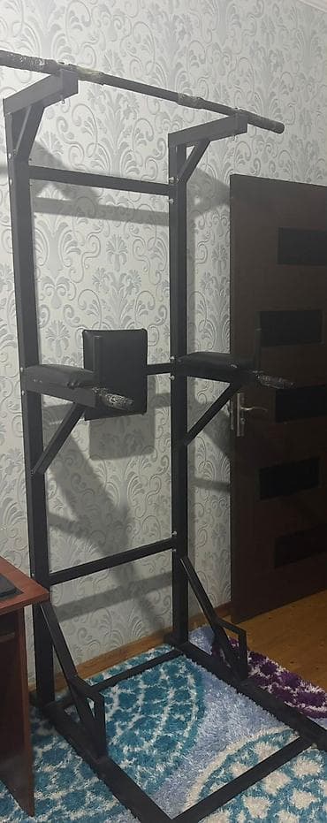 Universaldıran ev trenajoru – turnik və parallel qollar kombinə -