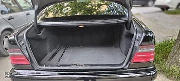 Avtomobil satışı: Mercedes-Benz E-Class (W210) sedan – qara rəng, klassik iki dairəvi — 4
