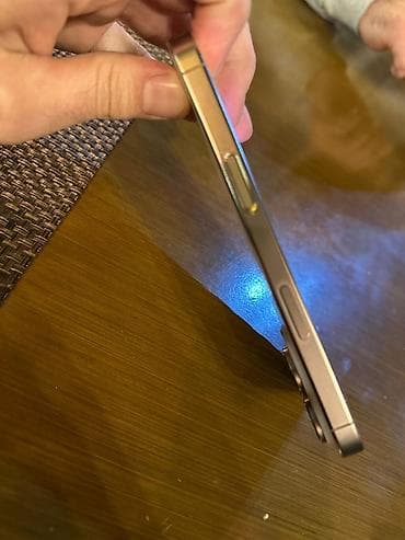 ipone 11 pro max: IPhone 16 Pro, Ağ — 3