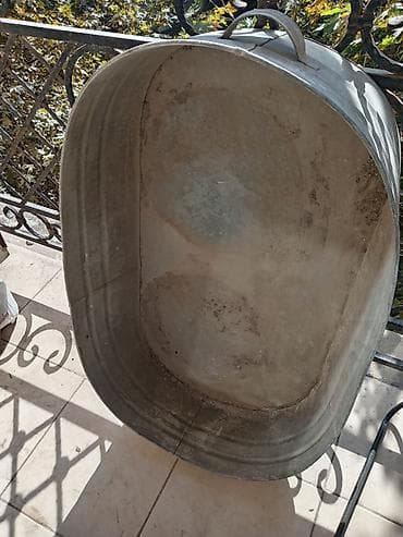 Şlanqlar: Iki ədəd çən və bir ədəd vanna satıram. Hərəsi 10 azn — 8