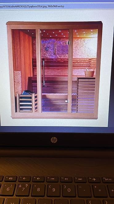 ulduz tavan: Fin sauna kabini – geniş şüşə ön panel və ağac karkaslı model — 1