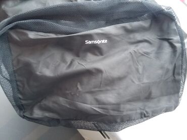 makyaj çantası: Samsonite — 2
