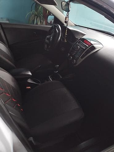 ucuz ford transit: Kia Ceed: 1.6 l | 2010 il Hetçbek — 4