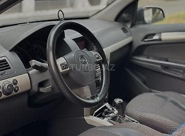 kondisoner aliram: Maşın tacili satılır. Senadler qaydasındadır. Maşın öz adımadır — 6