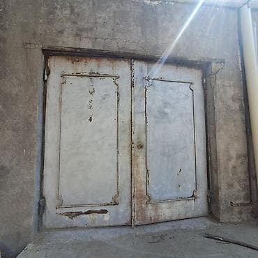 seyf demir qapi: Metal ikiqat qapı (darvaza) - Material: qalın polad/metal təbəqə - — 1