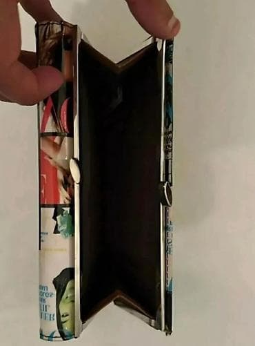 məktəb canta: Qadın pulqabısı – ikiüzlü dizayn Xüsusiyyətlər: - Çevrilə bilən iki — 2