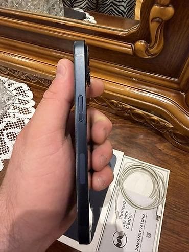 phone 8 plus: IPhone 13, 128 GB, Göy, Barmaq izi, Simsiz şarj, Face ID — 4