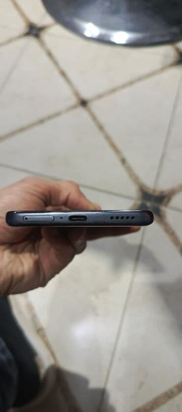 telefonlar honor: Honor 4A, 256 GB, rəng - Qara, Sensor — 8