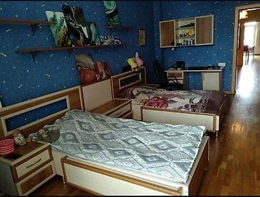 ev menzil: Yeni tikili binada yerləşən, ümumi sahəsi 197 m² olan geniş və rahat 4 — 3