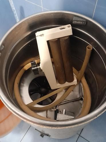 tava elektrik: Məişət üçün sovet tipli əl yuma maşını (mərkəzdənqaçma qarışdırıcılı) — 3