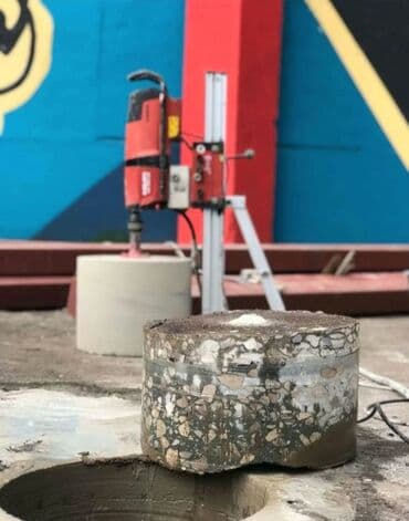 pilasdiq qapi: Beton kesen beton kesimi beton deşen betonlarin kesilmesi deşilmesi — 16