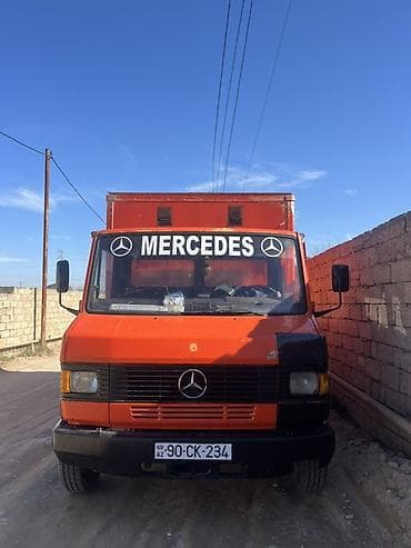 Mercedes-Benz 711D, 1992 il, motor 3 l, Furqon, İşlənmiş