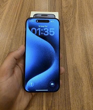 ifon 11: IPhone 15 Pro, 256 GB, Black Titanium, Face ID — 1
