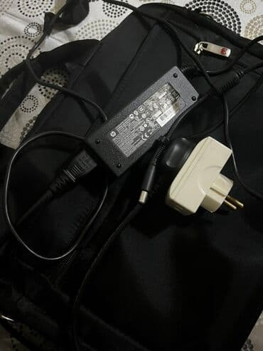 Printerlər: HP noutbuk + çanta Texniki xüsusiyyətlər: - Ekran: təqribən 14" LED — 7