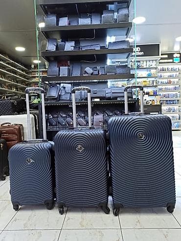 Sərnişinlər üçün 3-lü səyahət çamadan dəsti - Dış material: bərk