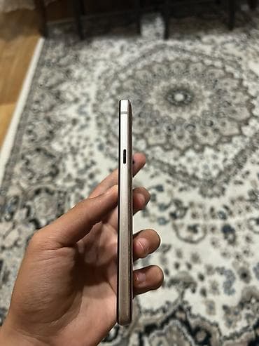 lg flex2: LG Q6, rəng - Qızılı, İki sim kartlı — 2
