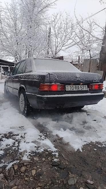 sprinter ehtiyat hisseleri: Mercedes-Benz 190: 2 l | 1992 il Sedan — 10